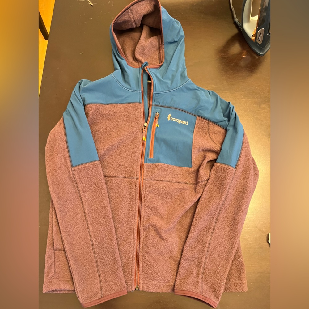 Cotopaxi Fleece zip up with hood. Women’s large